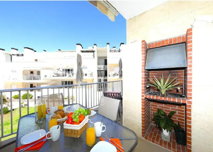 Apartment Andorinha-pretty With Pool
